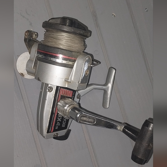 Vintage Ryobi SX4N The Silver Cloud graphite spool Fishing Reel - Picture 3 of 3